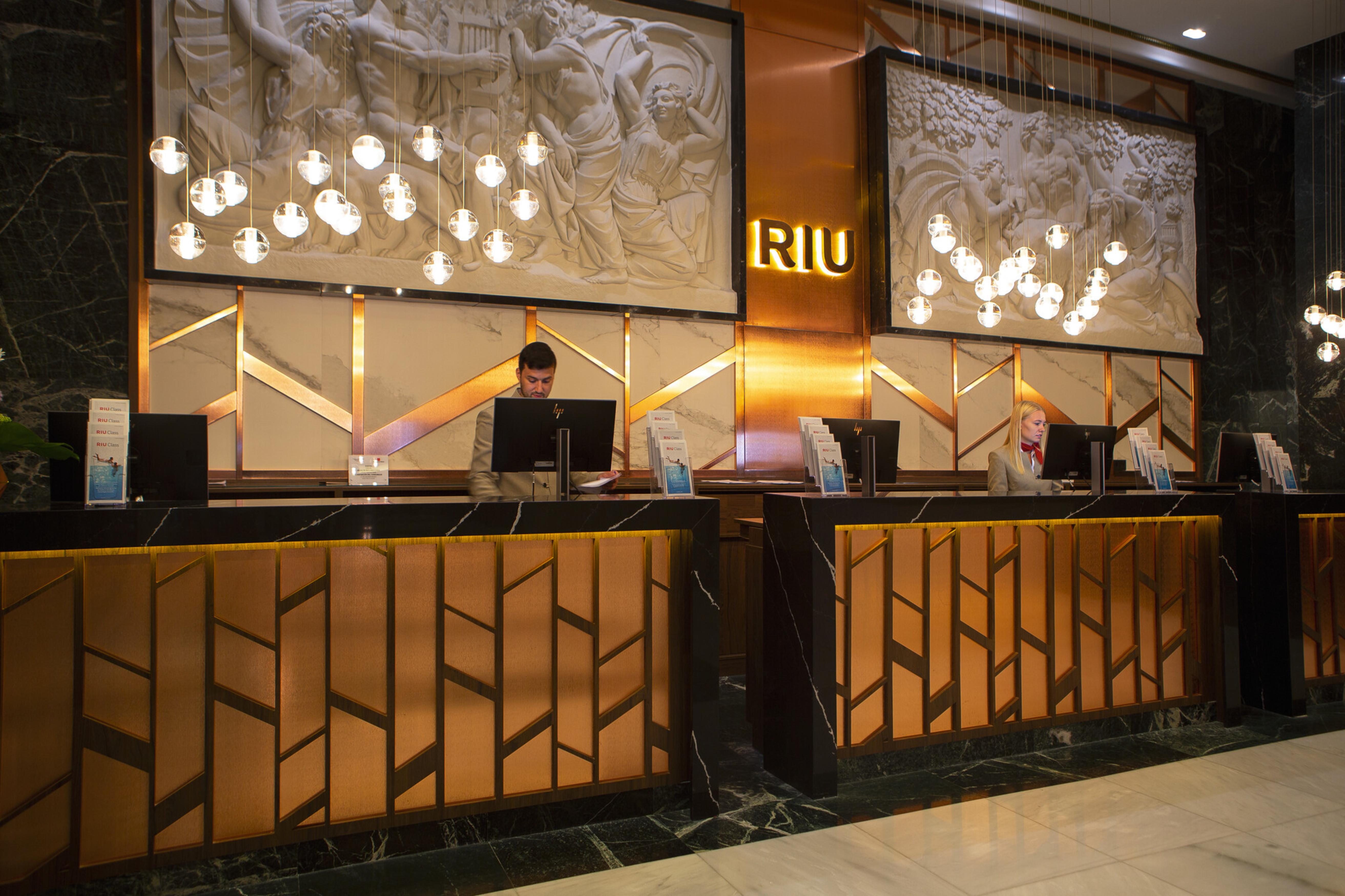Riu Plaza Espana Madrid Exterior photo